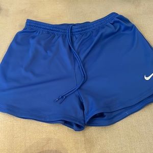 Nike small blue shorts